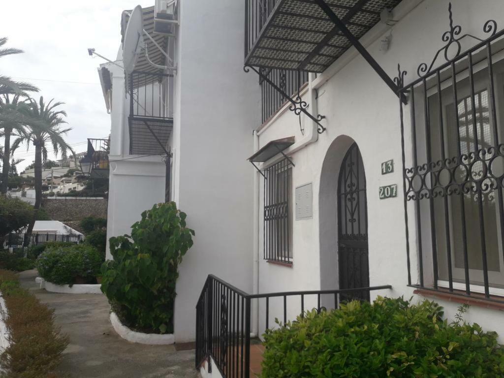 Casa Angelines Holiday Home Нерха Экстерьер фото
