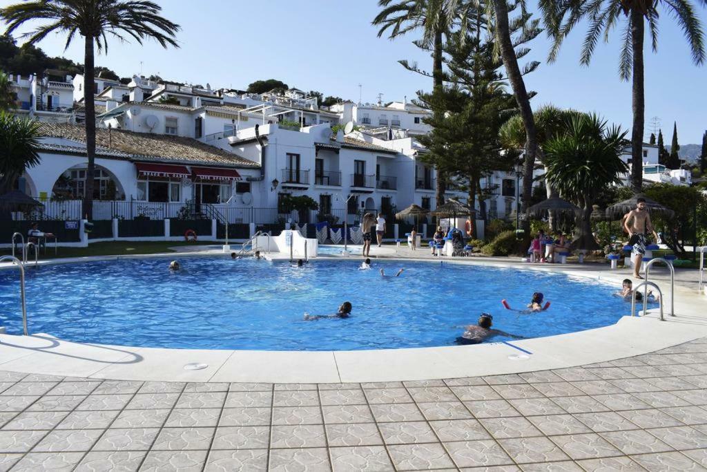 Casa Angelines Holiday Home Нерха Экстерьер фото