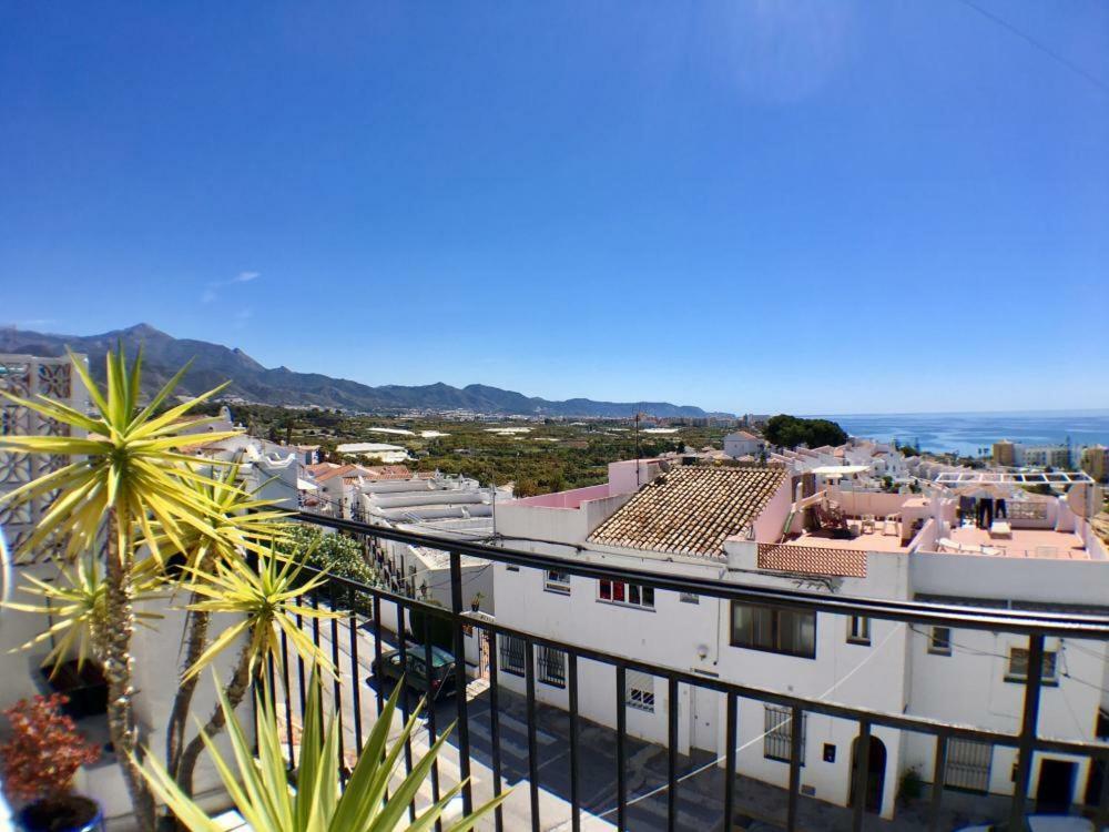 Casa Angelines Holiday Home Нерха Экстерьер фото